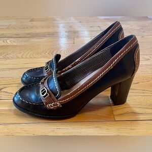 Etienne Aigner Black & Tan Loafer Heels Sz 8.5